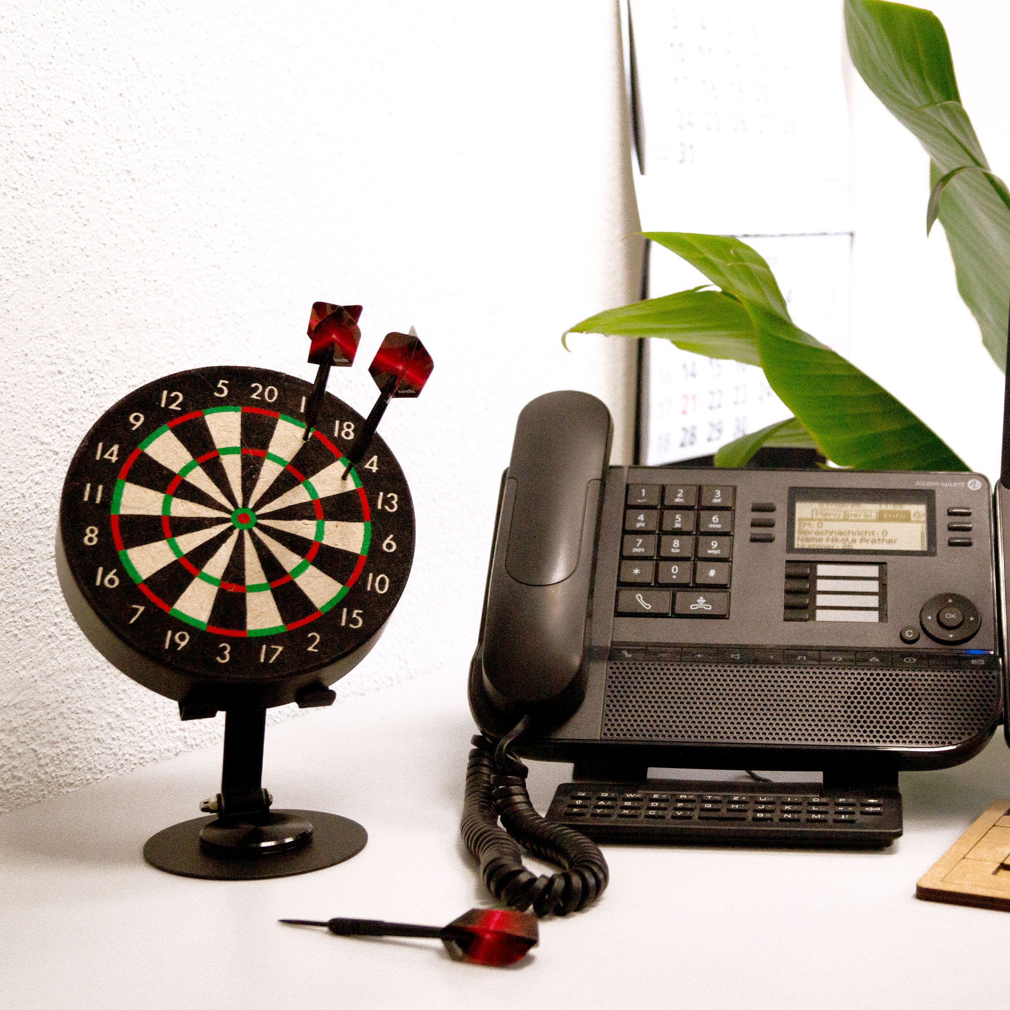 Karella - Mini Dartboard Bulli inkl. 2 Satz Mini-Darts